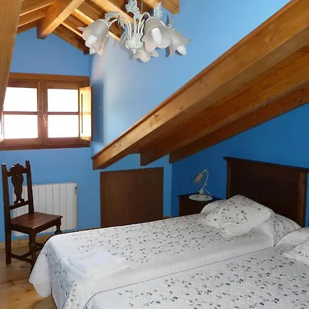 El Mirador Del Sueve Lodge *