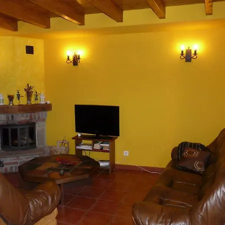 El Mirador Del Sueve Lodge