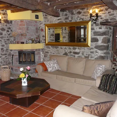 El Mirador Del Sueve Lodge