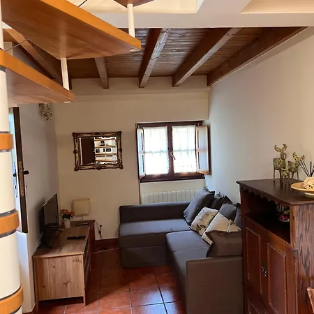 El Mirador Del Sueve Lodge *