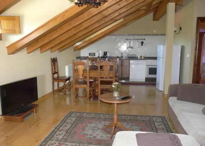 El Mirador Del Sueve Lodge *